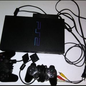 PS2 includes 2 remotes and 4 games